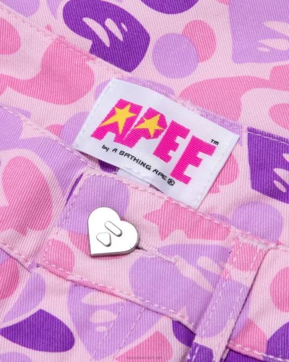 A Bathing Ape Kvinder cargobukser med print HH6J950 violet