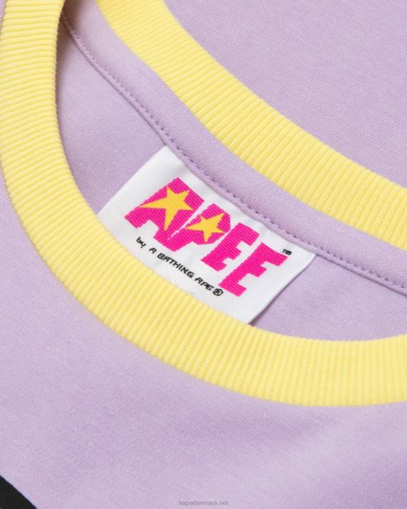 A Bathing Ape Kvinder grafisk beskåret t-shirt HH6J1046 lilla