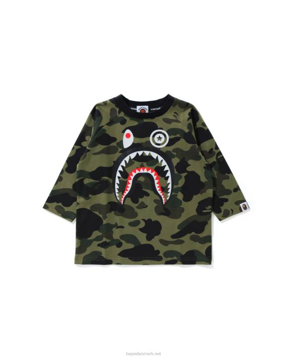 A Bathing Ape børn 1. camo shark 3/4 ærmet t-shirt HH6J1787 militærgrøn