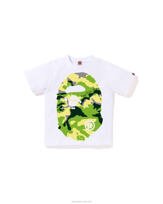 A Bathing Ape børn woodland camo t-shirt med stort hoved HH6J1386 hvid
