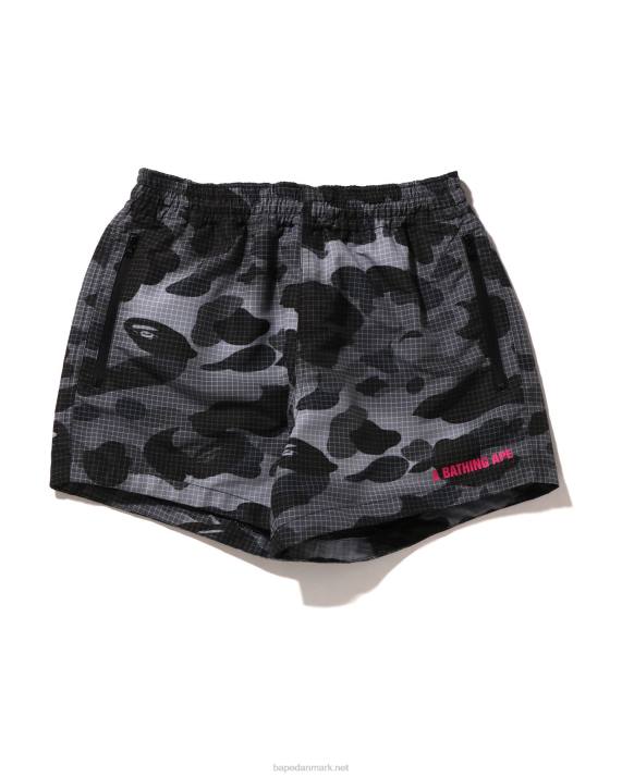 A Bathing Ape Kvinder grid camo-shorts HH6J899 sort
